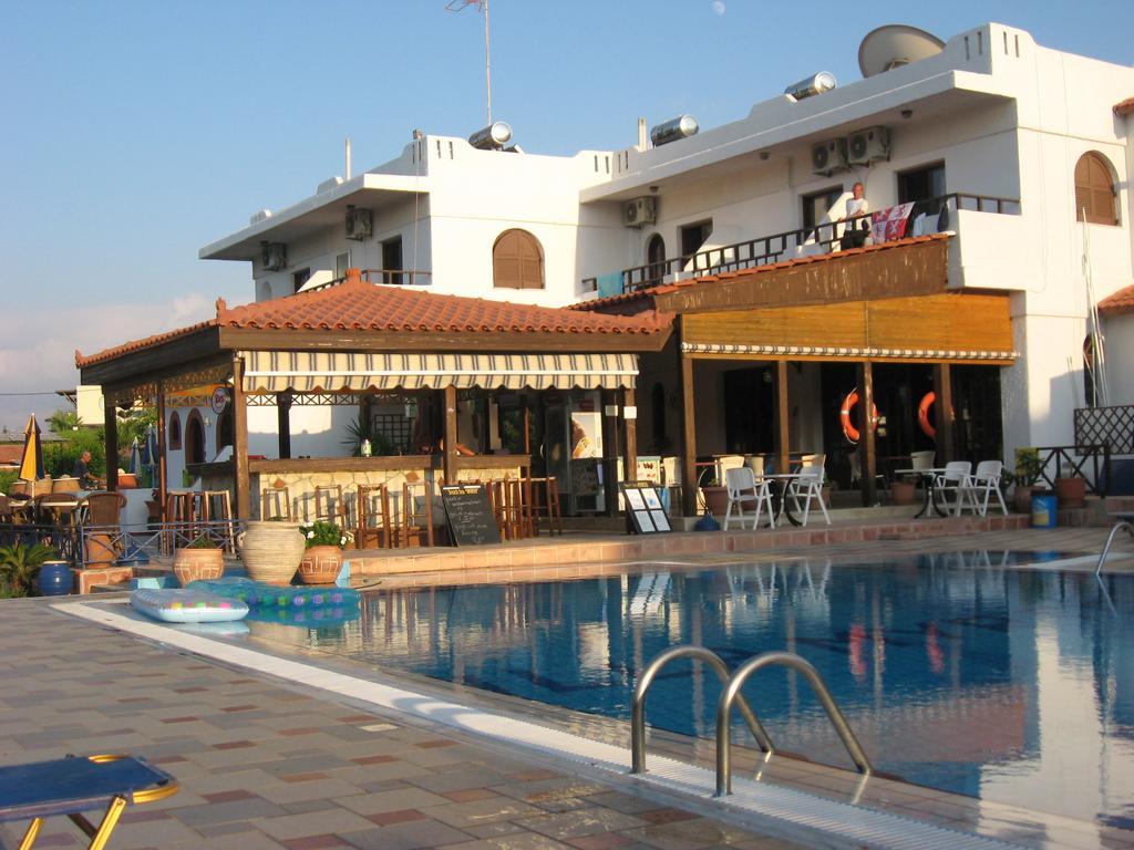 Villa Myrto Hersonissos  Exteriör bild